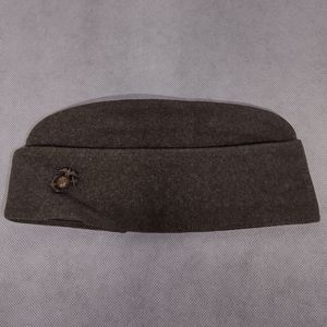 Vintage 1950s USMC Garrison Wool Hat Beret Uniform Cap And USMC Hat Pin 6 7/8
